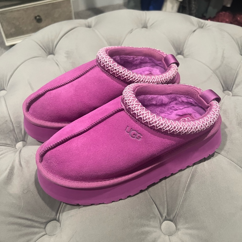 Pink Ugg Tazz in Magenta